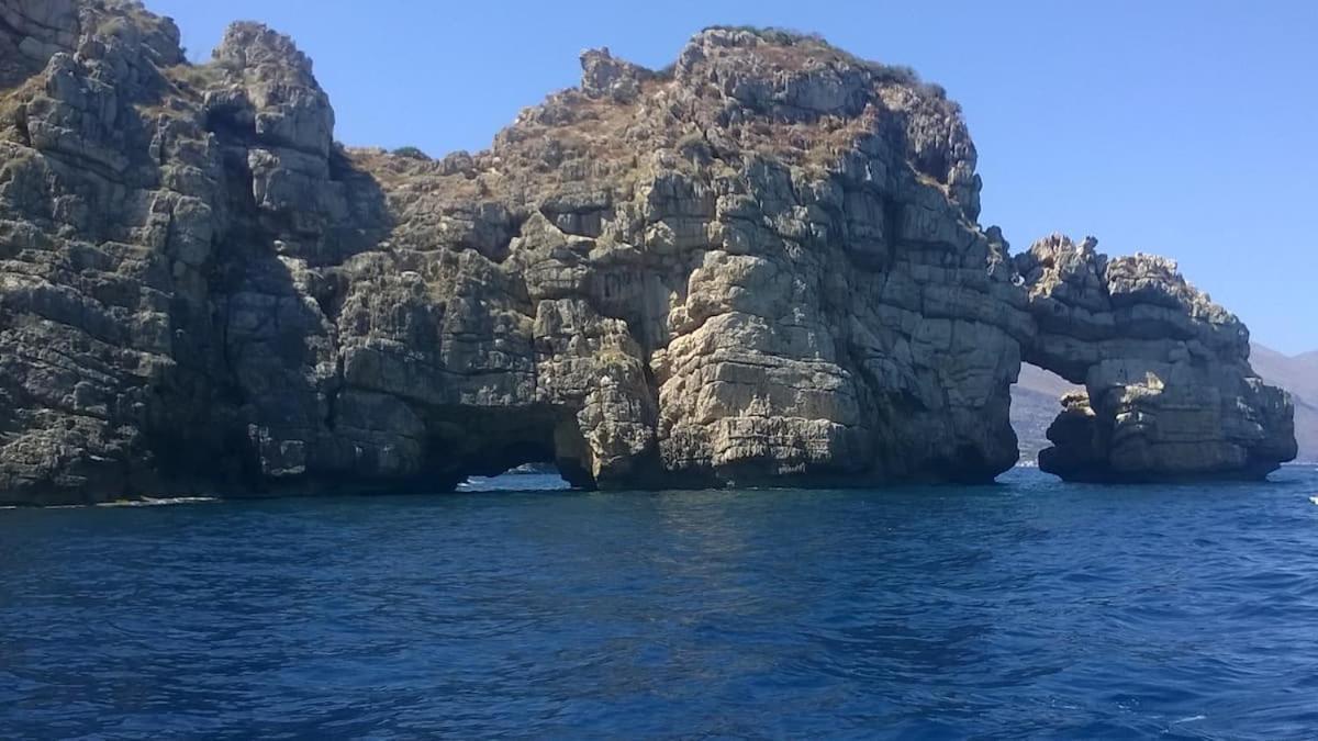 קאסטלמארה דל גולפו Holiday Home Cala Bianca מראה חיצוני תמונה